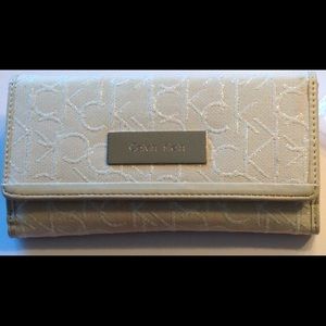 New Calvin Klein Candice Lurex Ice Grey Wallet